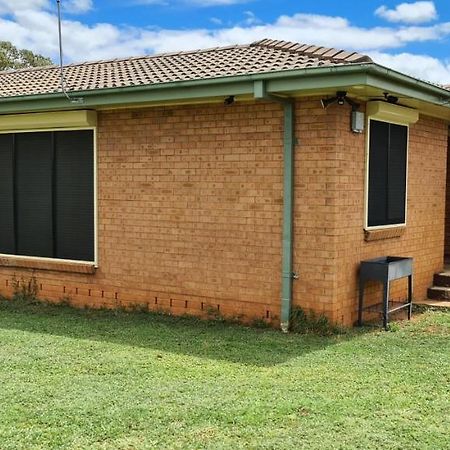 Villa Kubo House Dubbo Exterior foto